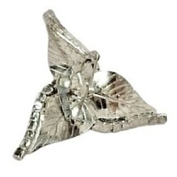 Vintage Rhinestones Silver Tone Leaf Brooch Pin - Picture 4 of 5
